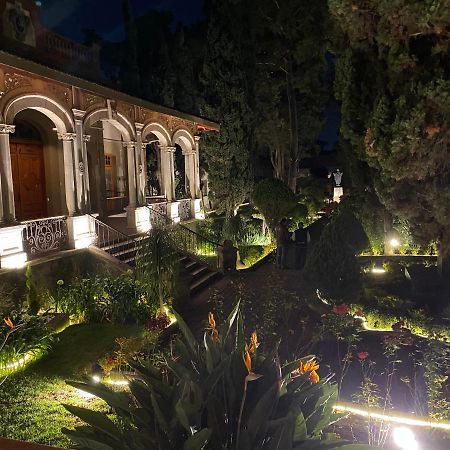 Hotel Express Quinta Soledad Мексико Сити Екстериор снимка