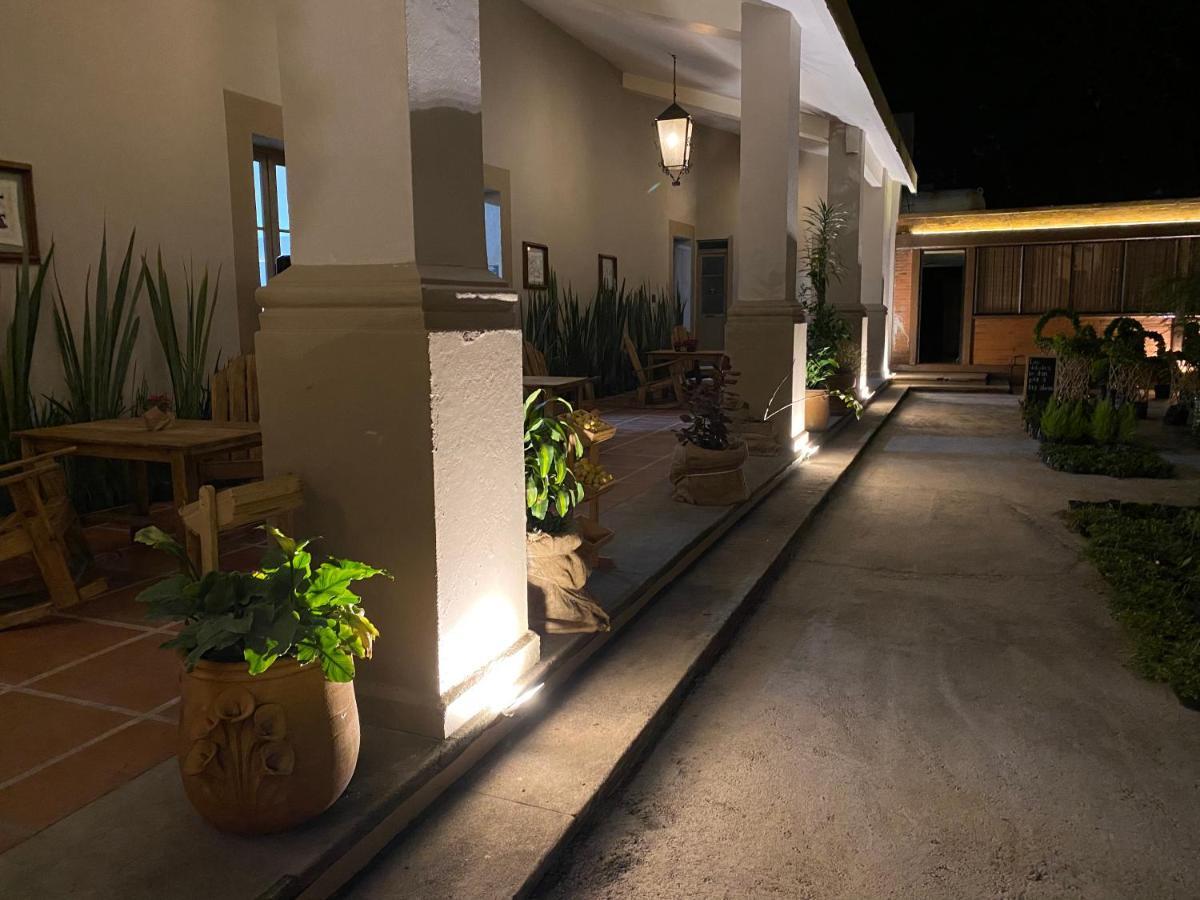 Hotel Express Quinta Soledad Мексико Сити Екстериор снимка