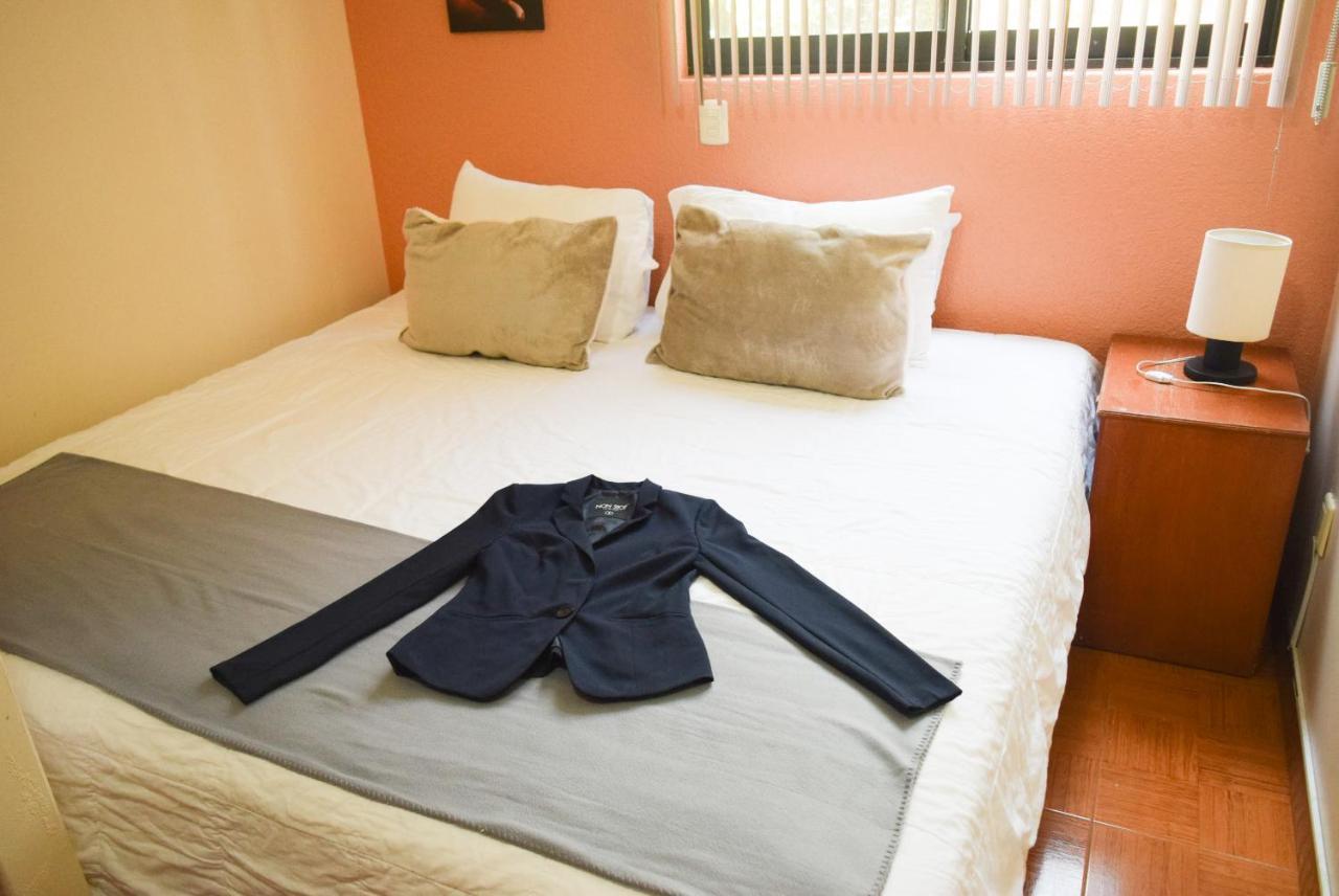 Hotel Express Quinta Soledad Мексико Сити Екстериор снимка