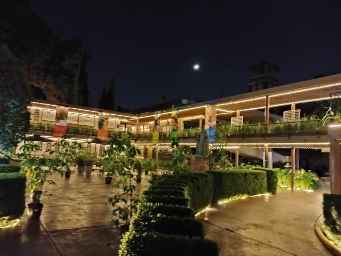 Hotel Express Quinta Soledad Мексико Сити Екстериор снимка